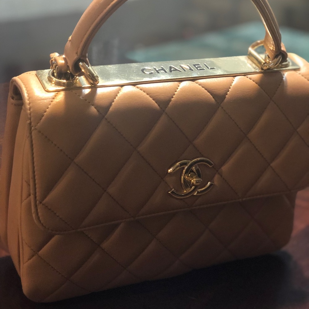 Chanel purse 👜